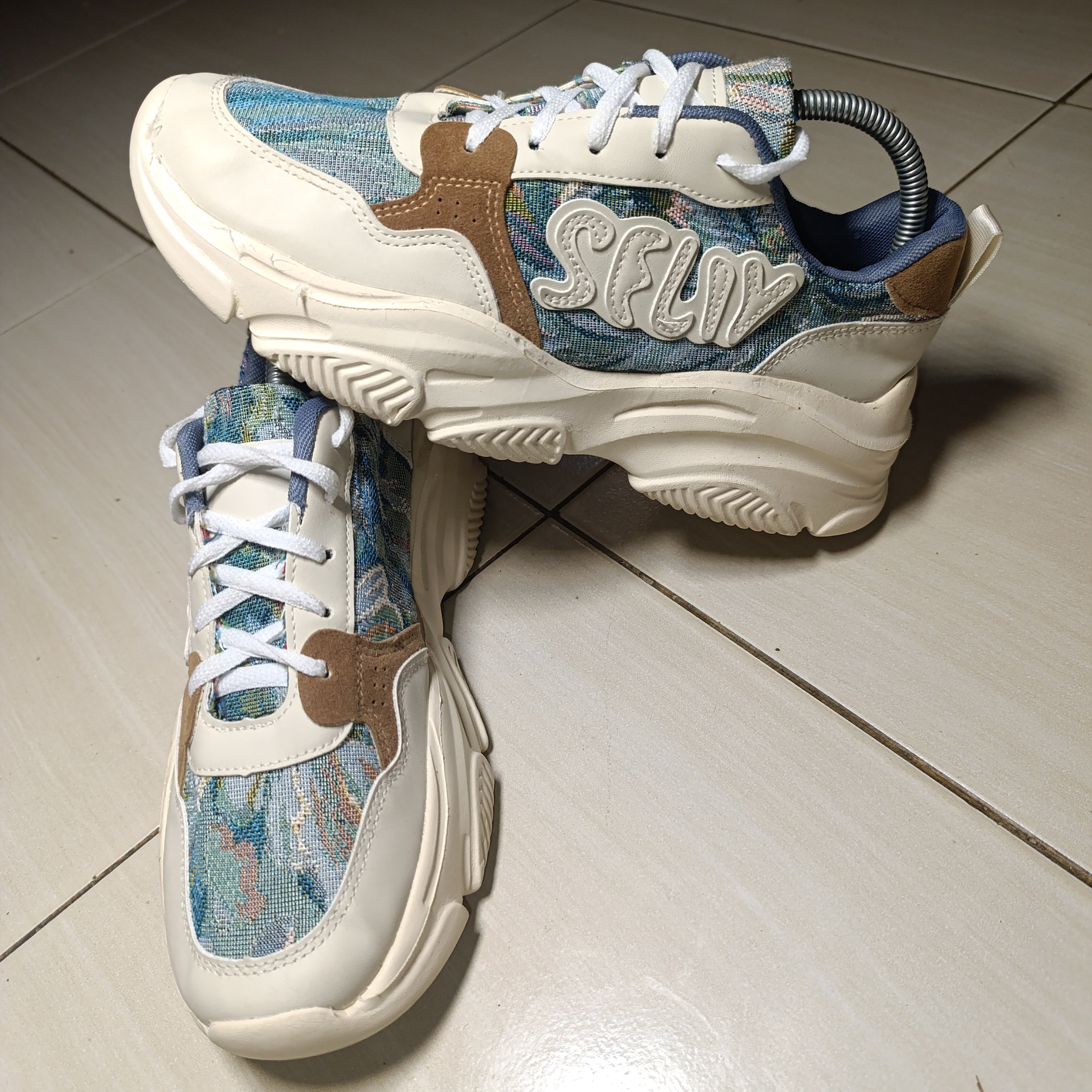 Chunky Sneakers – Bold Style, Feather-Light Feel